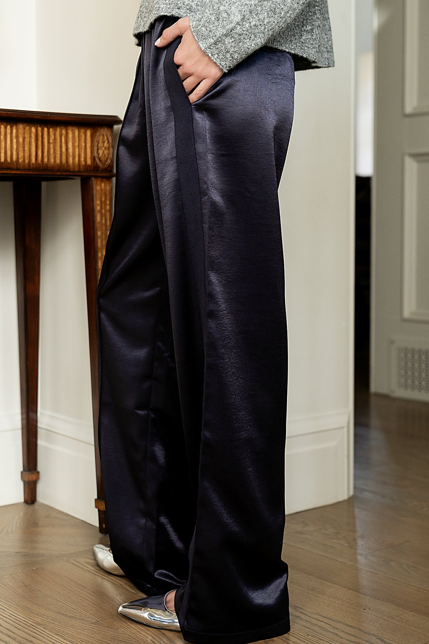 Gemma Satin Wide Leg Pants in Navy - FINAL SALE